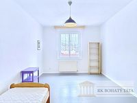 Byt po rekonstrukci 4 + 1, cihla, 107 m2, metro, centrum, Praha 2 - Vinohrady, ul. Koubkova. - IMG_20260413_145227.jpg