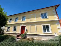 Prodej rodinného domu 200 m2 s projektem na 3 byty, pozemek 320 m2, Praha 9 - Vinoř, ul. Velínská.