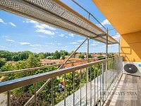 Prodej bytu 3 + kk/L, panel, 70 m2, Praha 9 - Horní Počernice, ul. Třebešovská. - pahcz8sbvifxj6purean.jpeg