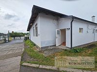 Pronájem 2 + kk, cihla, 50 m2, Praha - Vinoř, ul. Mladoboleslavská.
