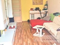 Pronájem bytu 2 + 1/L, panel, 60 m2, Praha 8, Kobylisy - ul. Famfulíkova. - 220746014 (8)-fotor-20260703121811.jpg