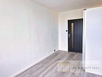 Rekonstruovaný byt 2 + kk/L, panel, 54 m2, Praha 9 - Hloubětín, ul. Slévačská. - unnamed.jpg