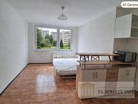 Pronájem bytu 1 + kk, panel, 30 m2, metro, Praha 5 - Stodůlky, ul. U Jezera. - Copilot_20260728_151646.jpg