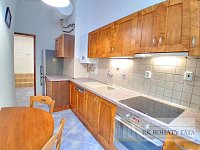Byt po rekonstrukci 3 + 1, cihla, 80 m2, metro, centrum, Praha 2 - Vinohrady, ul. Koubkova. - 20260818_142715-fotor-20260818184951.jpg
