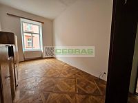 Prostorný byt 4+1 (105 m2) s neprůchozími pokoji v centru ČB nedaleko náměstí. Vhodné pro studenty. - 20250603_101738.jpg