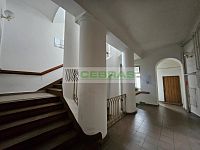 Prostorný byt 4+1 (105 m2) s neprůchozími pokoji v centru ČB nedaleko náměstí. Vhodné pro studenty. - 20250603_102156.jpg