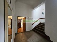 Prostorný byt 4+1 (105 m2) s neprůchozími pokoji v centru ČB nedaleko náměstí. Vhodné pro studenty. - 20250603_102216.jpg