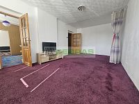 Velký, zděný byt 2+1 v osobním vlastnictví Chrášťany u Týna nad Vltavou, bydlení nebo investice. - Pokoj