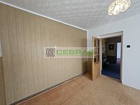 Velký, zděný byt 2+1 v osobním vlastnictví Chrášťany u Týna nad Vltavou, bydlení nebo investice. - Pokoj