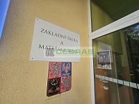 Velký, zděný byt 2+1 v osobním vlastnictví Chrášťany u Týna nad Vltavou, bydlení nebo investice. - Škola 1- 9 třída, školak