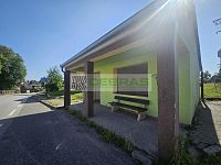 Velký, zděný byt 2+1 v osobním vlastnictví Chrášťany u Týna nad Vltavou, bydlení nebo investice. - Zastávka autobusů