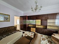 Prodej řadového rodinného domu ve vynikající lokalitě Českých Budějovic - Detail obýváku