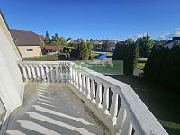 Prodej luxusního domu v Suchém Vrbném České Budějovice – 400 m², zahrada a bazén, pozemek 1734 m² - Balkon