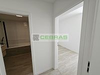 Luxusní 2+kk s terasou, sklepem na patře a dvěma garážovými stáními. Branišovská Č. Budějovice - Chodba