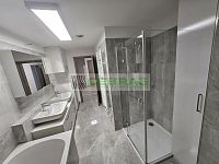 Dlouhá louka Na Zlaté stoce: Byt 3+kk s balkonem a parkovacím stáním - Koupelna