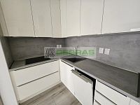 Dlouhá louka Na Zlaté stoce: Byt 3+kk s balkonem a parkovacím stáním - Kuchyňský kout