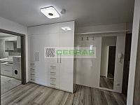 Dlouhá louka Na Zlaté stoce: Byt 3+kk s balkonem a parkovacím stáním - Vstupní chodba