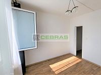 Pěkný byt 2+kk se šatnou a balkonem, v oblíbené části ČB u řeky Vltavy a cyklostezky! - Samostatný pokoj