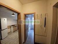 Byt 3+1 v domě se zahradou v centru - Vstupní chodba