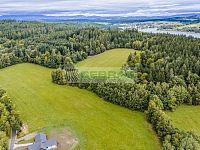 Prodej stavebního pozemku o výměře 1 990 m² v obci Přední Výtoň, Lipno - Pohled na okolní krajinu