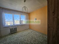 Pronájem útulného zajímavě řešeného bytu 2+1 s lodžií, jídelnou a komorou v ulici Průběžná, ČB3. - Samostatný pokoj