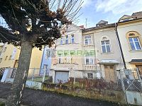 Prvorepubliková vila se zahradou v jedné z nejžádanějších částí Českých Budějovic. - Dům ve vilové čtvrti Českých Budějovic