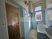 Prvorepubliková vila se zahradou v jedné z nejžádanějších částí Českých Budějovic. - Koupelna