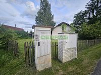 Stavební pozemek 756 m² u Lipenské přehrady se stávající rekreační chalupou. - El. kaplička