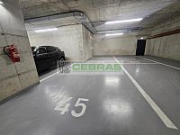 Luxusní novostavba 2+kk+ ložnice, terasa, sklep na patře, 2x garážové stání, Čakovská Č. Budějovice - Dvě parkovací stání za sebou