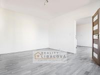 Pronájem 1+1, 36 m2, Ústí nad Labem, Severní Terasa, Glennova - IMG_9915_hdr-strop.jpg