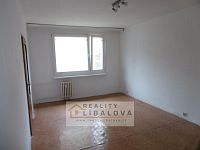 Pronájem 2+1/L, DV, 68 m2, Ústí nad Labem, Mojžíř, Jindřicha Plachty - P1010201.JPG