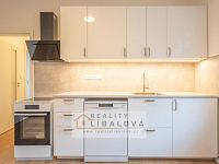 Pronájem 2+1 - přízemí, OV, 61m2, Ústí nad Labem - Klíše, Gočárova - byt2_prizemi_kuchyne_cela.jpg