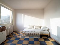 Prodej 1+kk, DV, 32 m2, Ústí nad Labem, Krásné Březno, Na Sklípku - 1.jpg