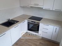 Pronájem 1+1, OV, 36 m2, Petrovice