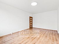 Pronájem 1+1, OV, 45 m2, Ústí nad Labem, Severní Terasa, Šípková - DSC04078.jpg