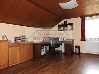 Rodinný dům na samotě s rybníkem a vlastním lesem za zády - DSCN2331.JPG