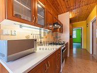 Byt 2+1, OV, 61 m2, 3.NP ul. Fibichova, Karlovy Vary - Stará Role. - Fotka 17