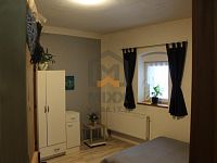 Vícegenerační rodinný dům 5+1 se pozemky 2772m2 v obci Otročín, okr. Karlovy Vary - Foto