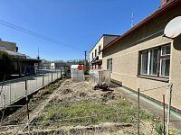 Rodinný dům na prodej – ideální k rekonstrukci - Fotka 2