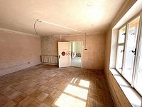 Rodinný dům na prodej – ideální k rekonstrukci - Fotka 8