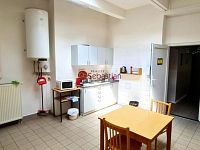 Ex-depo České pošty v areálu BIO JIčín – 1 930 m² skladů a kanceláří (H0101) - Fotka 10