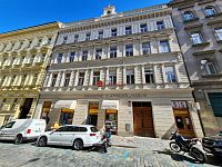 Pronájem bytu 1+1, 39 m² – Praha 1, ul. Zlatnická