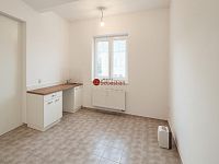 Pronájem kanceláře / ateliéru – ul. Dělnická, areál BIO Jičín (A0110) - Fotka 2