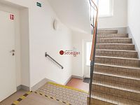 Pronájem kanceláře / ateliéru – ul. Dělnická, areál BIO Jičín (A0110) - Fotka 3