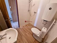 Pronájem bytu 1+kk v Dubí, ulice Mírová (8) - Fotka 2