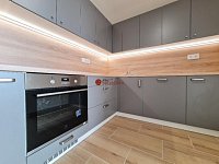 Pronájem bytu 2+1 v ulici A.Sochora v Teplicích (1003) - Fotka 11