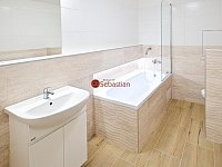 Pronájem bytu 2+1 v ulici A.Sochora v Teplicích (1003) - Fotka 12