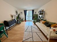 Pronájem moderního bytu 2+kk s balkonem, garážovým stáním a sklepem