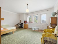 Prostorný rodinný dům se zahradou, Pardubice – Wintrova II - Fotka 16