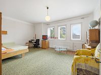 Prostorný rodinný dům se zahradou, Pardubice – Wintrova II - Fotka 16